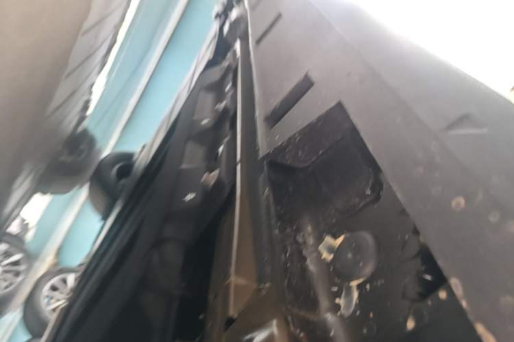 Used Geely Galaxy Stellar 6 2026 Model 60km Free-Style Edition Right Side Sill