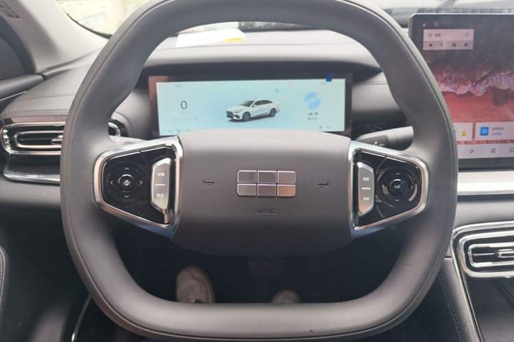 Used Geely Galaxy Stellar 6 2026 Model 125km Free-Style Edition Steering Wheel
