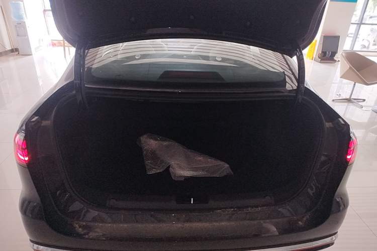 Used Geely Galaxy Stellar 6 2026 Model 125km Long-range Edition Trunk