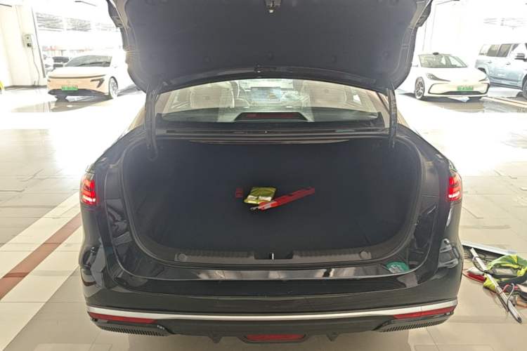 Used Geely Galaxy Stellar 6 2026 Model 60km Sailing Edition Trunk
