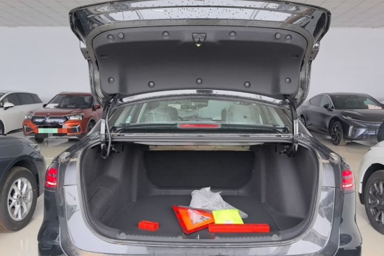 Used Geely Galaxy Stellar 6 2026 Model 125km Long-range Edition Trunk