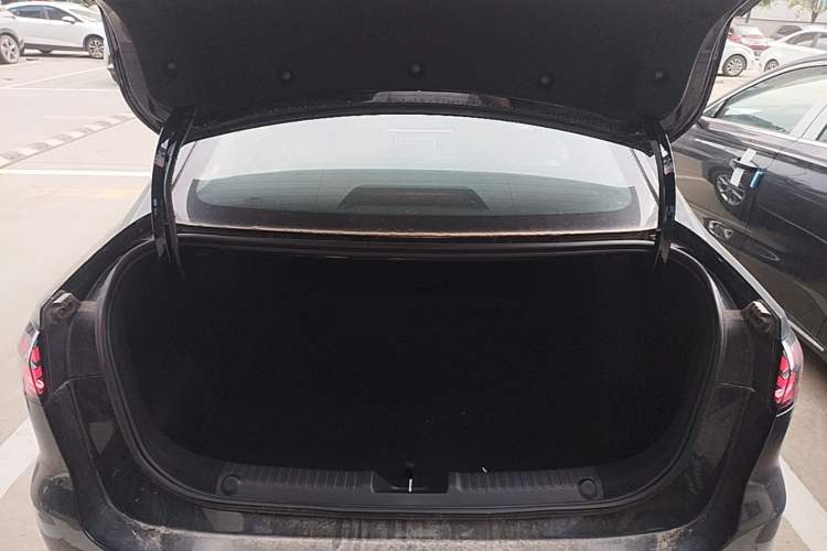 Used Geely Galaxy Stellar 6 2026 Model 125km Long-range Edition Trunk