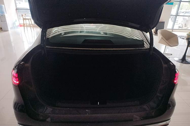 Used Geely Galaxy Stellar 6 2026 Model 125km Long-range Edition Trunk
