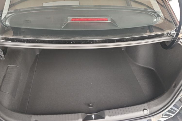 Used Geely Galaxy Stellar 6 2026 Model 60km Free-Style Edition Trunk
