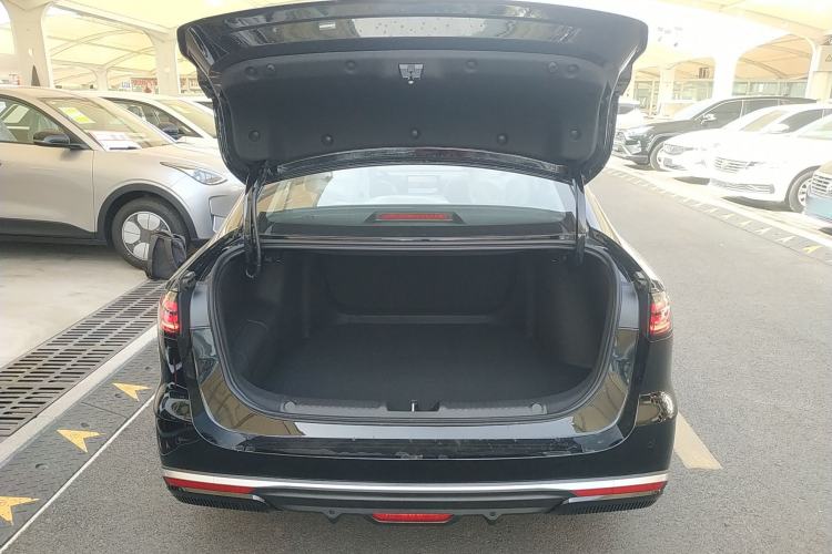 Used Geely Galaxy Stellar 6 2026 Model 125km Free-Style Edition Trunk