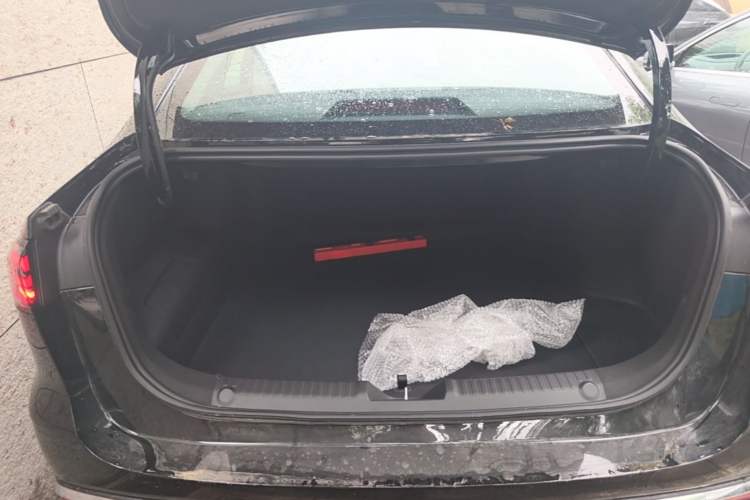 Used Geely Galaxy Stellar 6 2026 Model 125km Free-Style Edition Trunk