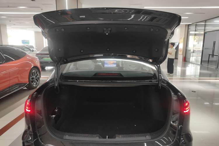 Used Geely Galaxy Stellar 6 2026 Model 60km Exploration Edition Trunk