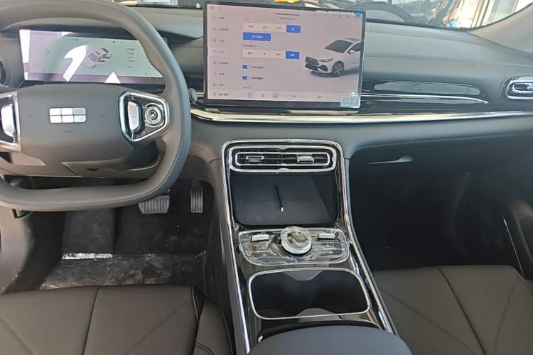Used Geely Galaxy Stellar 6 2026 Model 125km Long-range Edition Audio And AC Panel