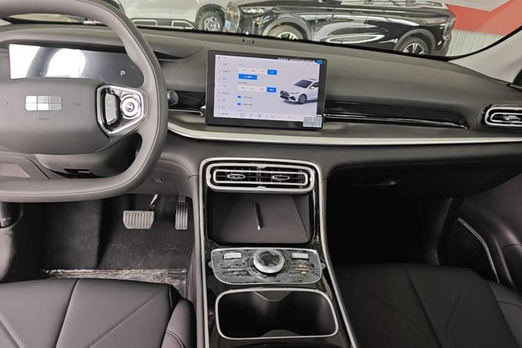 Used Geely Galaxy Stellar 6 2026 Model 125km Free-Style Edition Audio And AC Panel