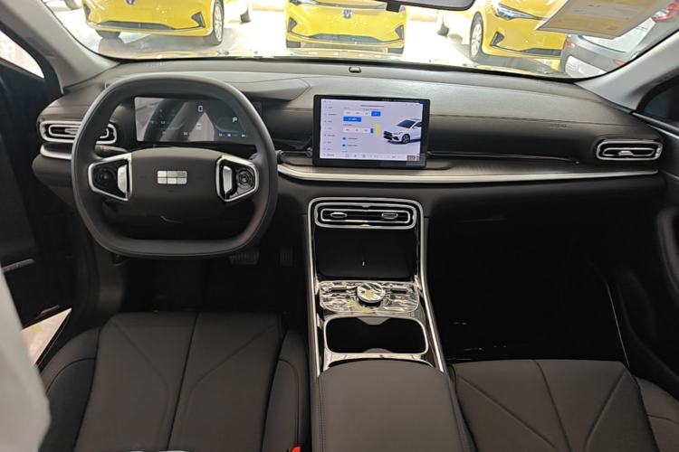 Used Geely Galaxy Stellar 6 2026 Model 125km Free-Style Edition Center Console