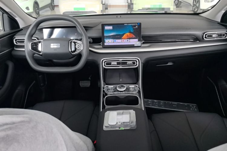 Used Geely Galaxy Stellar 6 2026 Model 125km Free-Style Edition Center Console
