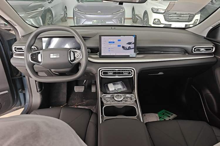 Used Geely Galaxy Stellar 6 2026 Model 125km Free-Style Edition Center Console