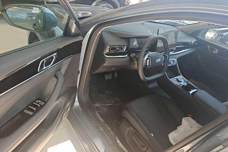 Used Geely Galaxy Stellar 6 2026 Model 125km Long-range Edition Driver Seat