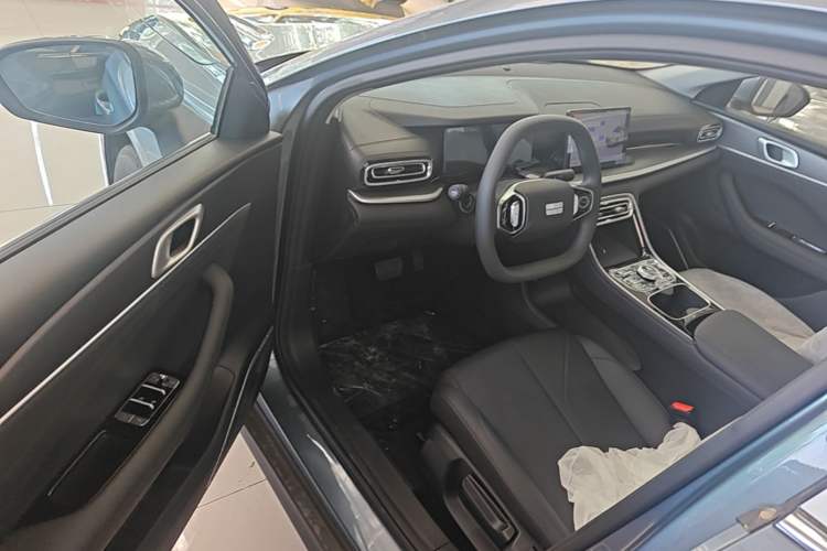 Used Geely Galaxy Stellar 6 2026 Model 125km Free-Style Edition Driver Seat