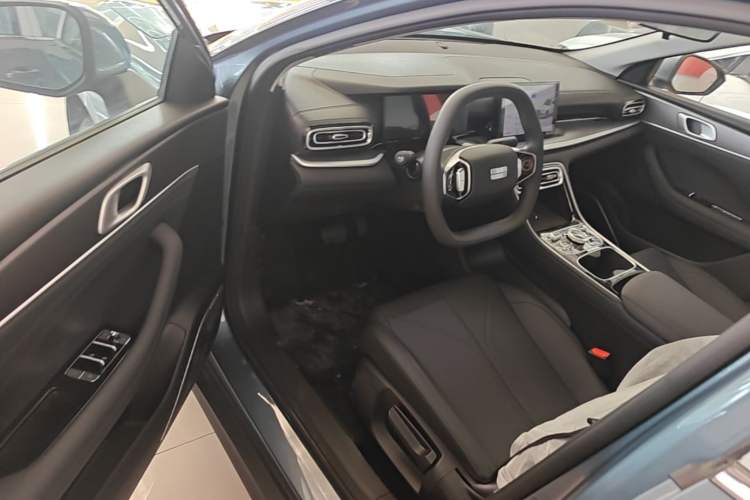 Used Geely Galaxy Stellar 6 2026 Model 125km Free-Style Edition Driver Seat