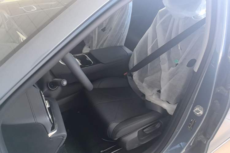 Used Geely Galaxy Stellar 6 2026 Model 125km Long-range Edition Left Front Seat