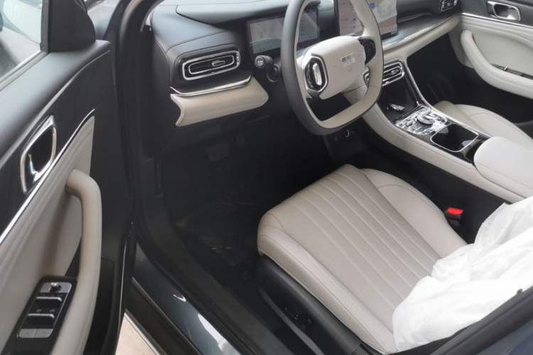 Used Geely Galaxy Stellar 6 2026 Model 125km Exploration+ Edition Left Front Seat