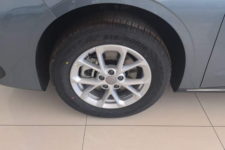 Used Geely Galaxy Stellar 6 2026 Model 125km Long-range Edition Left Front Wheel Hub