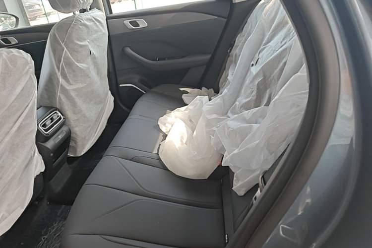 Used Geely Galaxy Stellar 6 2026 Model 125km Free-Style Edition Left Rear Seat
