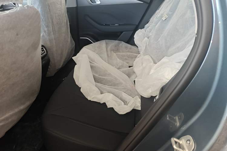 Used Geely Galaxy Stellar 6 2026 Model 125km Free-Style Edition Left Rear Seat