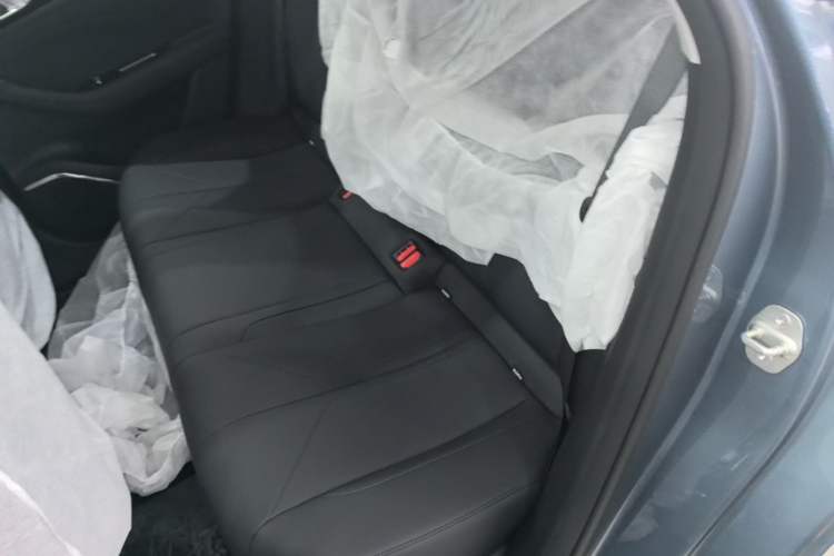 Used Geely Galaxy Stellar 6 2026 Model 125km Long-range Edition Left Rear Seat
