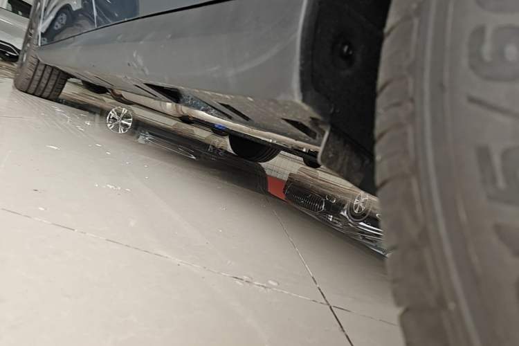 Used Geely Galaxy Stellar 6 2026 Model 125km Free-Style Edition Left Side Sill