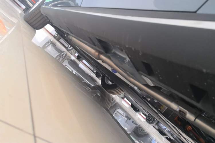 Used Geely Galaxy Stellar 6 2026 Model 125km Long-range Edition Left Side Sill