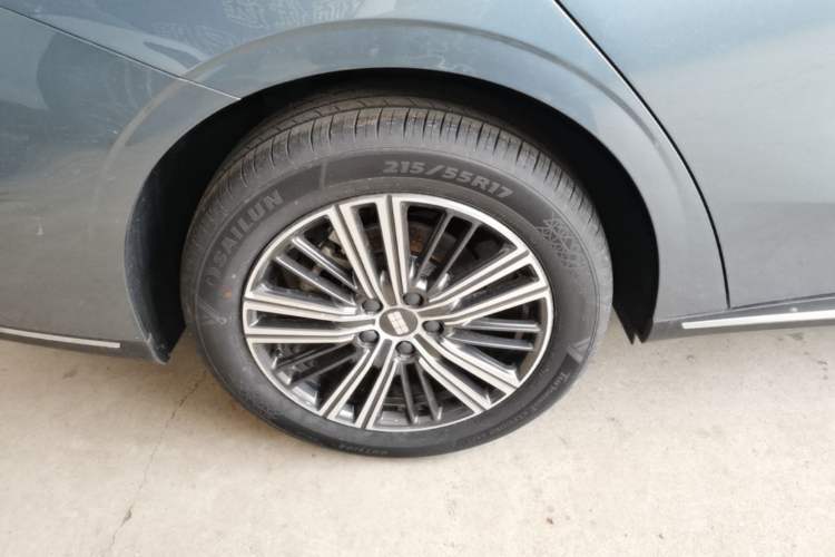 Used Geely Galaxy Stellar 6 2026 Model 125km Exploration+ Edition Right Rear Wheel Hub