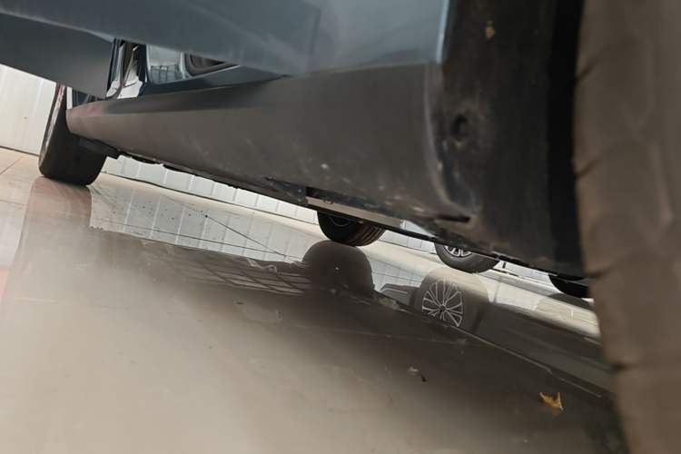 Used Geely Galaxy Stellar 6 2026 Model 125km Free-Style Edition Right Side Sill