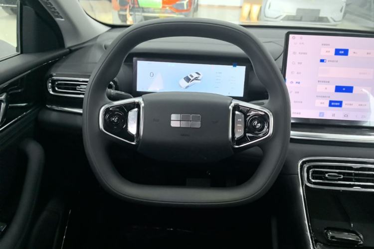 Used Geely Galaxy Stellar 6 2026 Model 125km Long-range Edition Steering Wheel