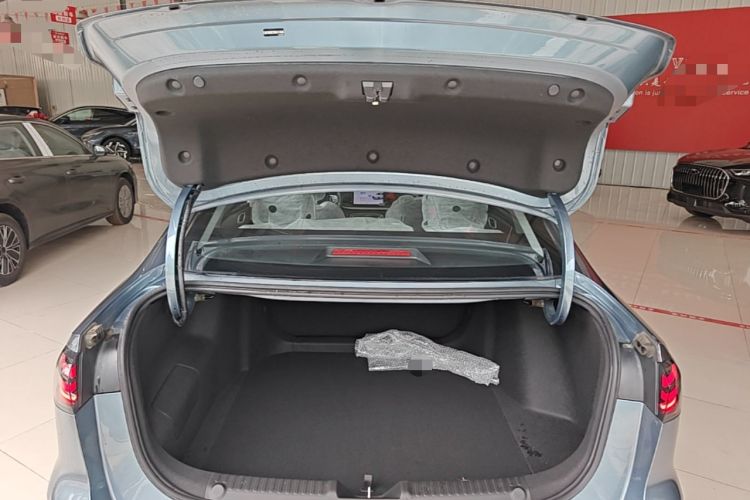 Used Geely Galaxy Stellar 6 2026 Model 125km Free-Style Edition Trunk