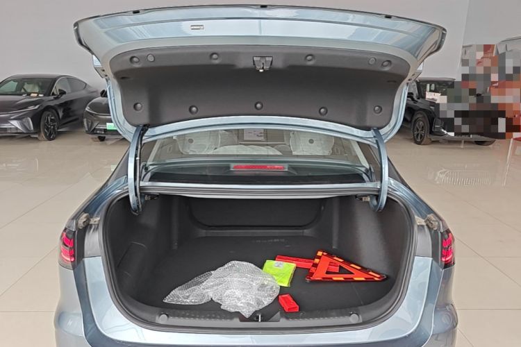 Used Geely Galaxy Stellar 6 2026 Model 125km Free-Style Edition Trunk