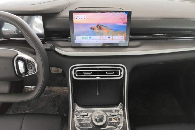 Used Geely Galaxy Stellar 6 2026 Model 125km Free-Style Edition Audio And AC Panel