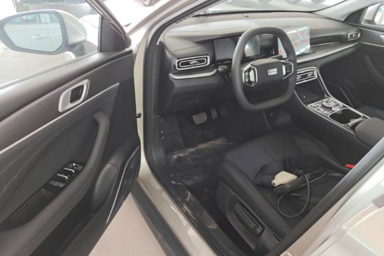 Used Geely Galaxy Stellar 6 2026 Model 125km Free-Style Edition Driver Seat
