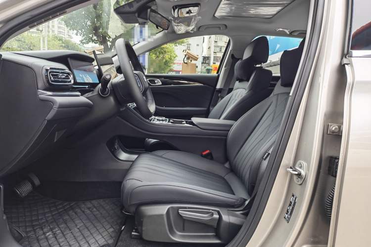 Used Geely Galaxy Stellar 6 2026 Model 60km Exploration Edition Interior 2
