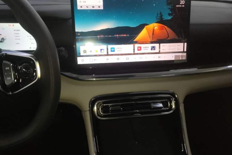 Used Geely Galaxy Stellar 6 2026 Model 125km Long-range Edition Audio And AC Panel