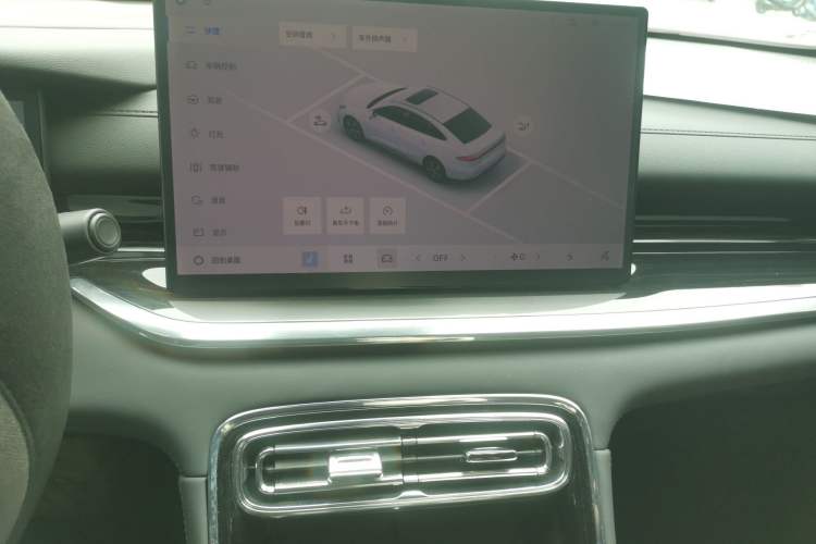 Used Geely Galaxy Stellar 6 2026 Model 125km Long-range Edition Audio And AC Panel