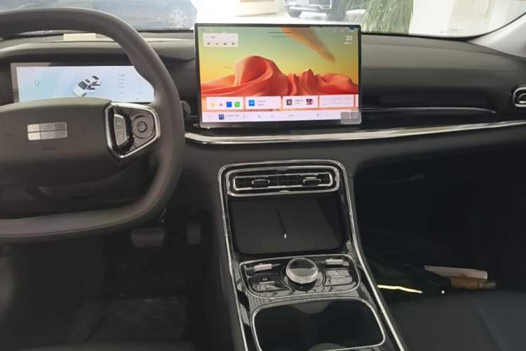 Used Geely Galaxy Stellar 6 2026 Model 125km Long-range Edition Audio And AC Panel