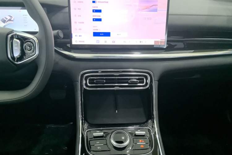Used Geely Galaxy Stellar 6 2026 Model 125km Long-range Edition Audio And AC Panel