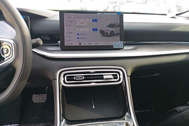 Used Geely Galaxy Stellar 6 2026 Model 125km Free-Style Edition Audio And AC Panel