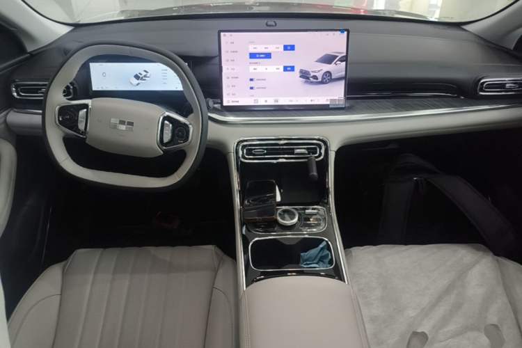 Used Geely Galaxy Stellar 6 2026 Model 125km Exploration+ Edition Center Console