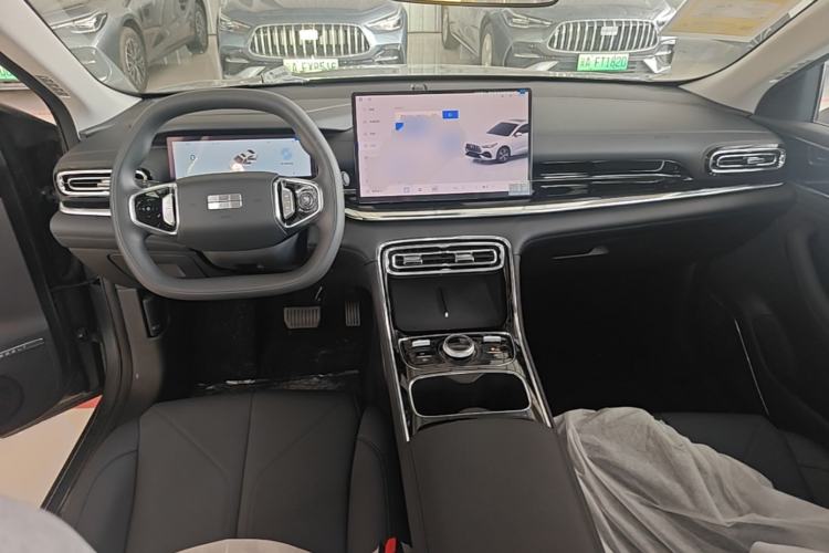 Used Geely Galaxy Stellar 6 2026 Model 125km Long-range Edition Center Console