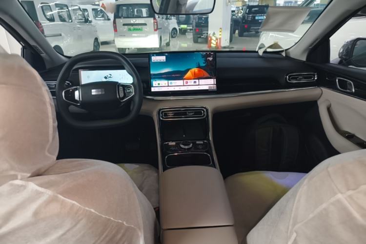 Used Geely Galaxy Stellar 6 2026 Model 125km Long-range Edition Center Console