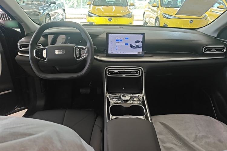 Used Geely Galaxy Stellar 6 2026 Model 125km Free-Style Edition Center Console