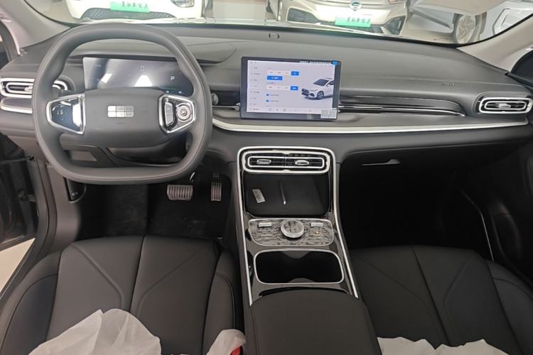 Used Geely Galaxy Stellar 6 2026 Model 125km Free-Style Edition Center Console