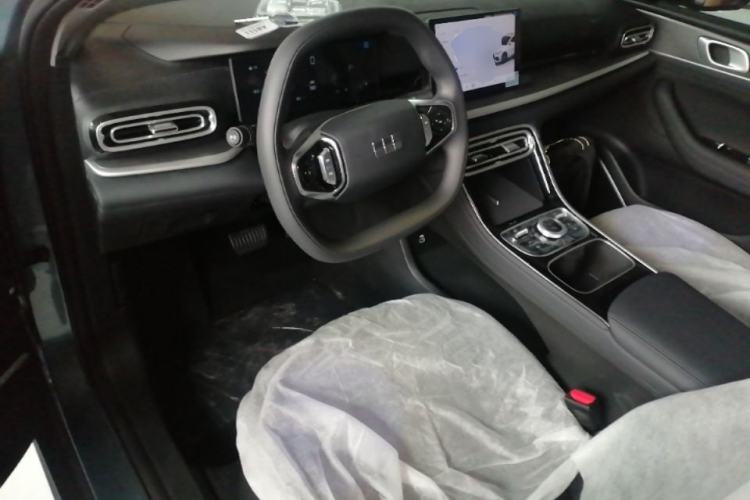 Used Geely Galaxy Stellar 6 2026 Model 125km Free-Style Edition Center Console