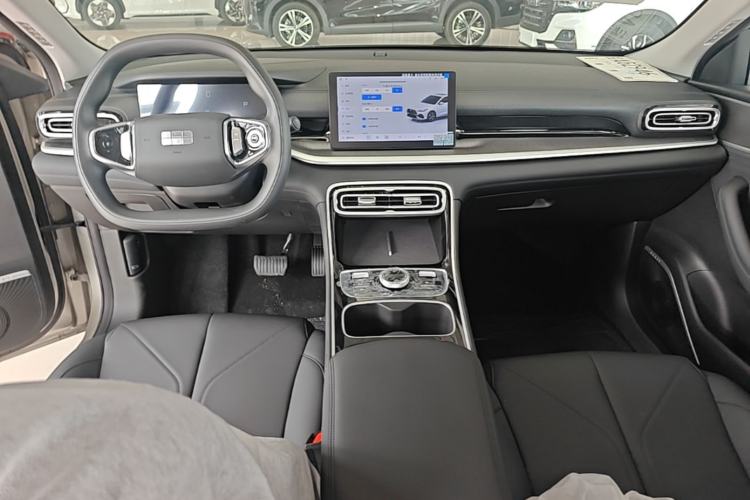 Used Geely Galaxy Stellar 6 2026 Model 125km Free-Style Edition Center Console