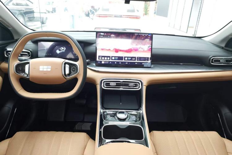 Used Geely Galaxy Stellar 6 2026 Model 125km Exploration+ Edition Center Console