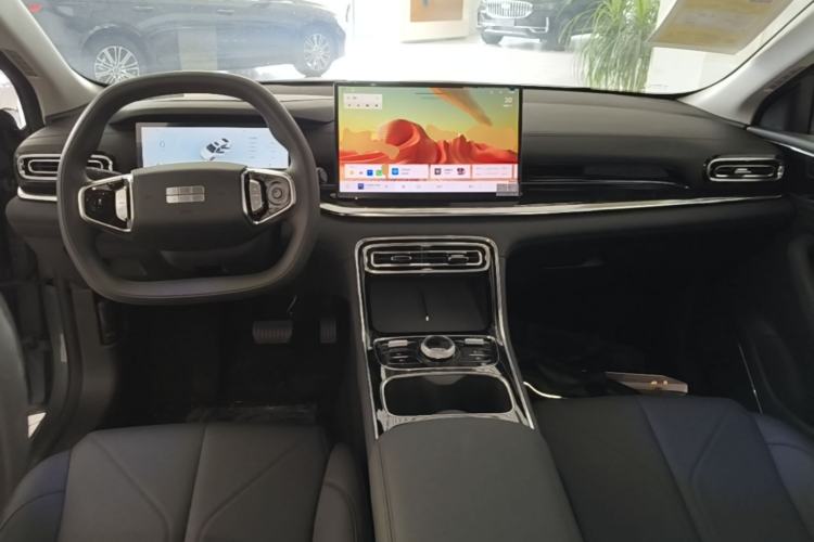 Used Geely Galaxy Stellar 6 2026 Model 125km Long-range Edition Center Console