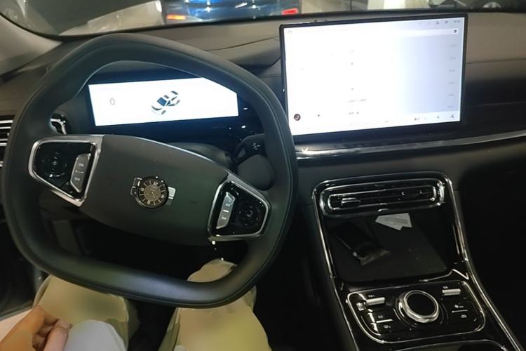 Used Geely Galaxy Stellar 6 2026 Model 125km Long-range Edition Center Console